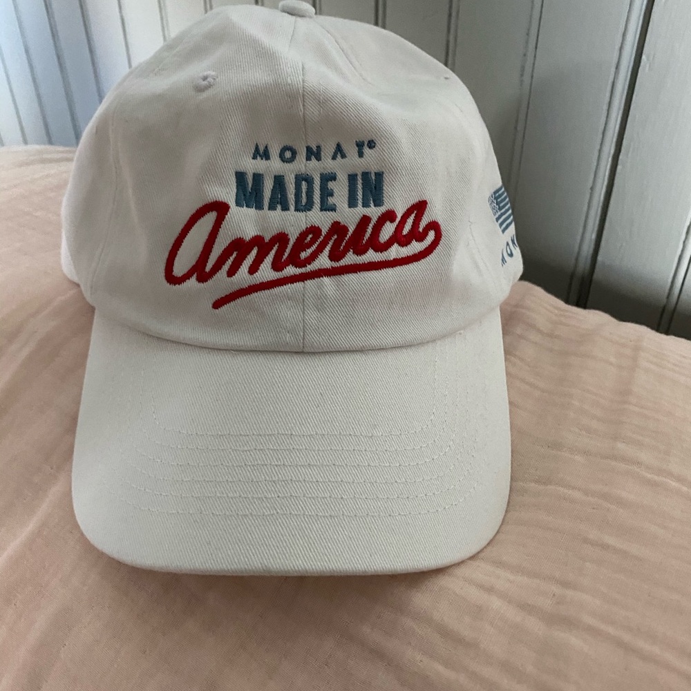 MONAT freedom cap
